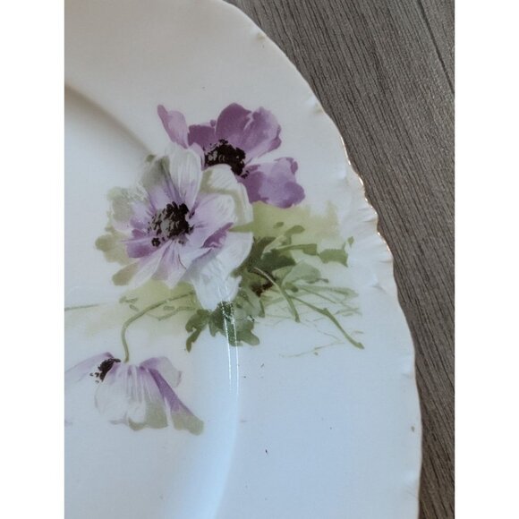 Vintage Floral Porcelain Plate Purple & Green Flower Design 10" Diameter Scallop - Picture 2 of 5